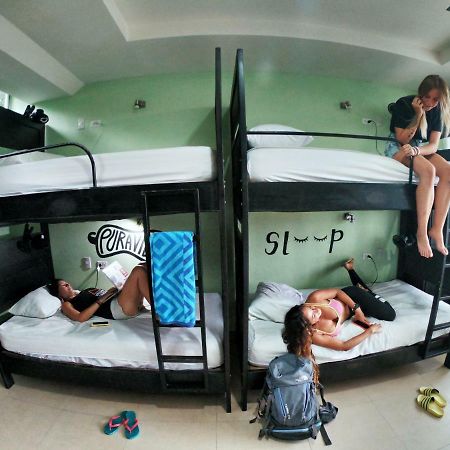 Room2Board Hostel And Surf School Jacó Dış mekan fotoğraf