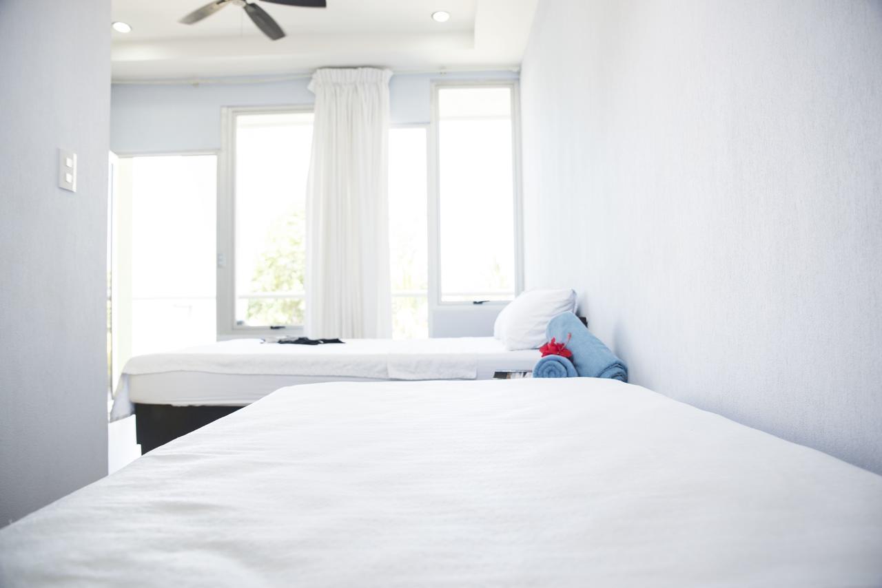 Room2Board Hostel And Surf School Jacó Dış mekan fotoğraf