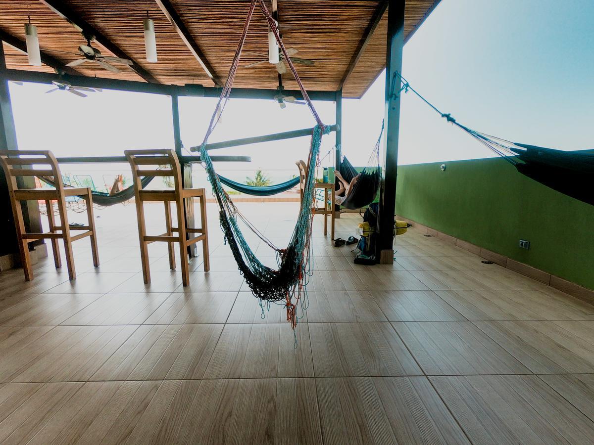 Room2Board Hostel And Surf School Jacó Dış mekan fotoğraf